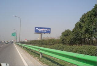 上海机场广告,高柱广告牌