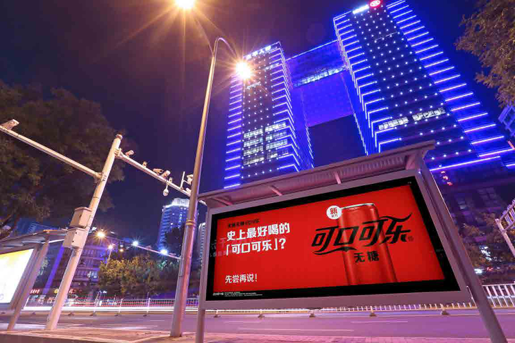 南京江宁区公交候车亭广告投放，找央晟传媒