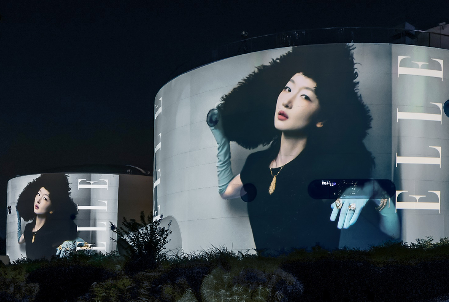 上海西岸油罐艺术中心灯光投影广告 上海西岸油罐艺术中心灯光投影广告