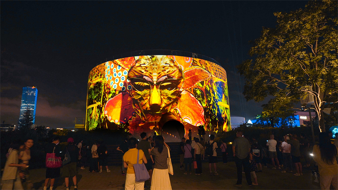 上海西岸油罐艺术中心灯光投影广告 上海西岸油罐艺术中心灯光投影广告